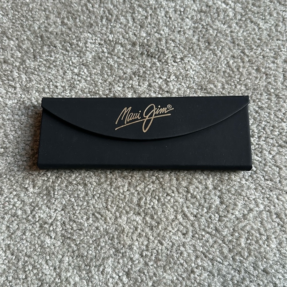 Maui Jim  Collapsible Tri-fold Triangular Black Sunglasses Case
